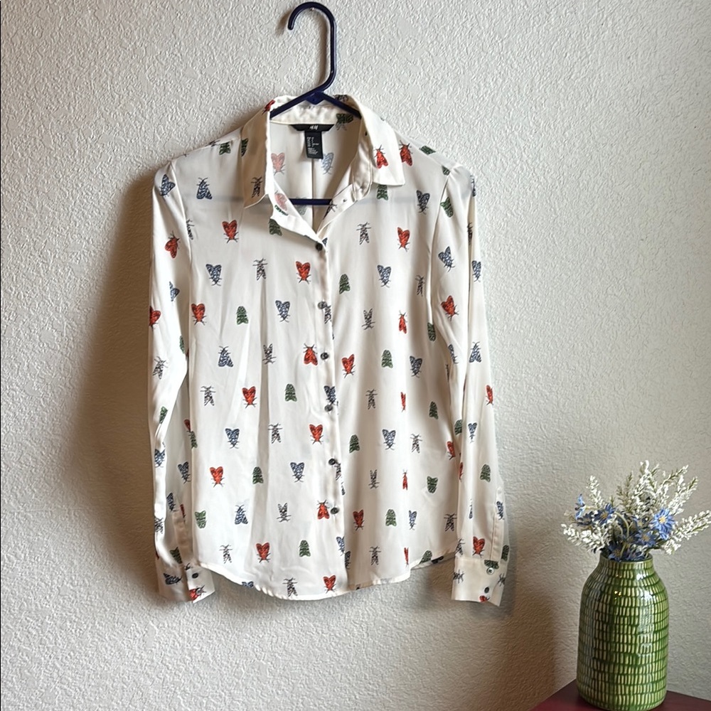 H&M Cream Blouse with Moth Multi-colored Print